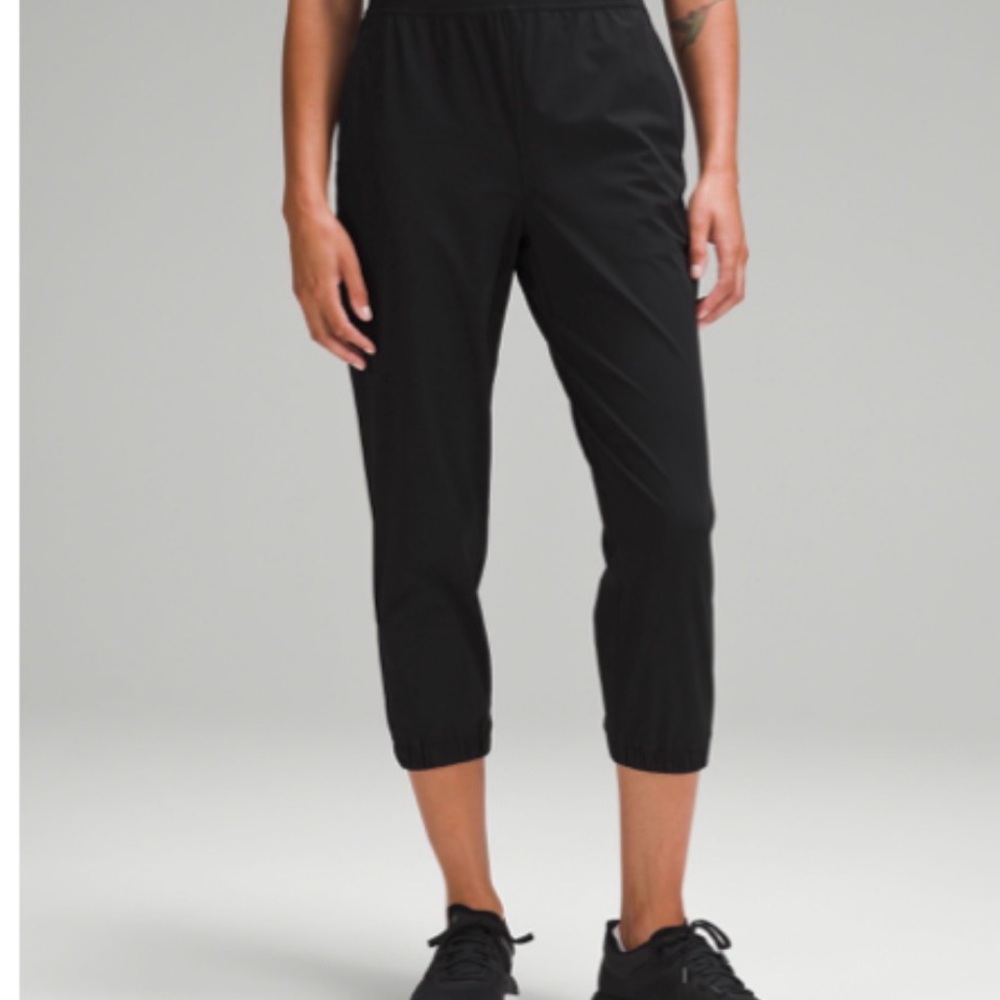 lululemon athletica Black Cropped Joggers